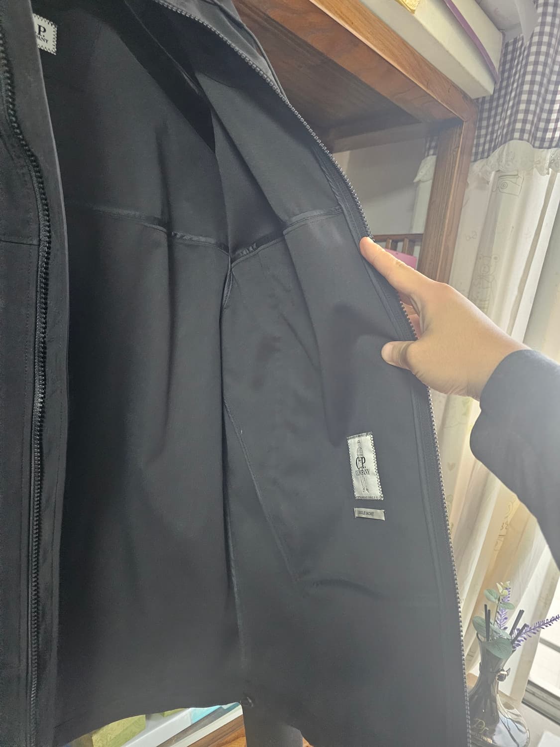 씨피 CP컴퍼니 고글 자켓 블랙 팔아요 50 100사이즈 상품이미지8