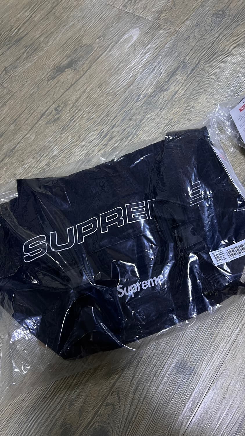 25f/w 슈프림 supreme 흑청 메신저백 상품이미지3