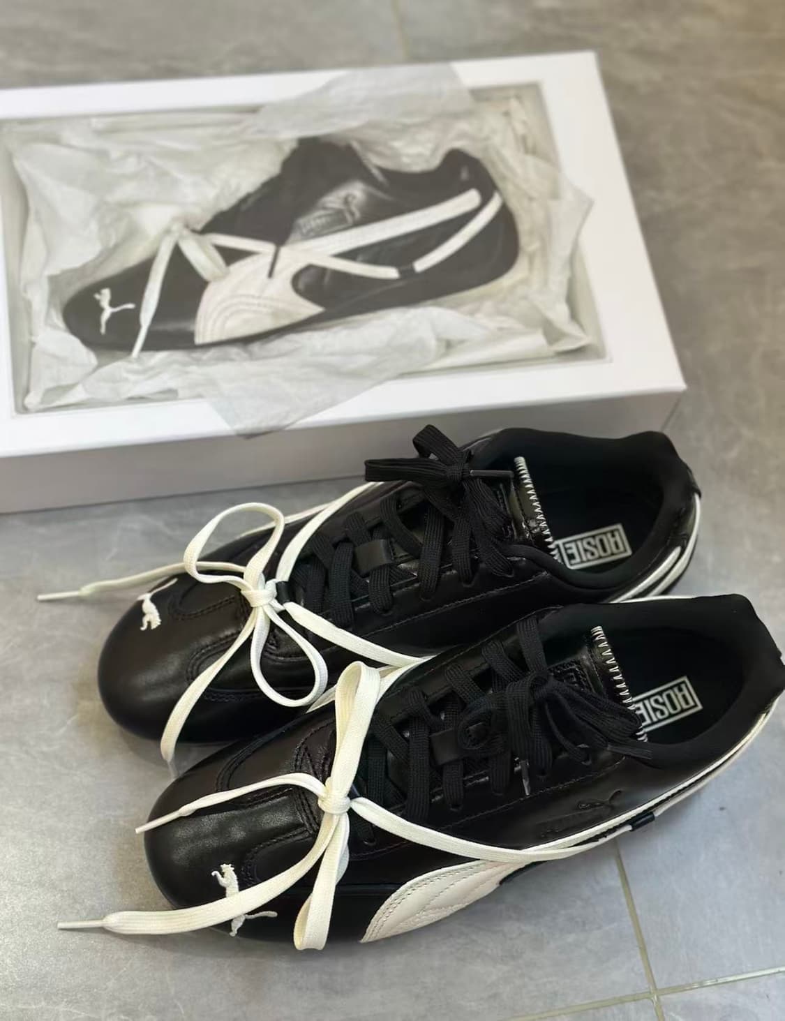 (W) 푸마 x 로제 스피드캣 PRM 블랙 웜 화이트 250MM
 상품이미지1