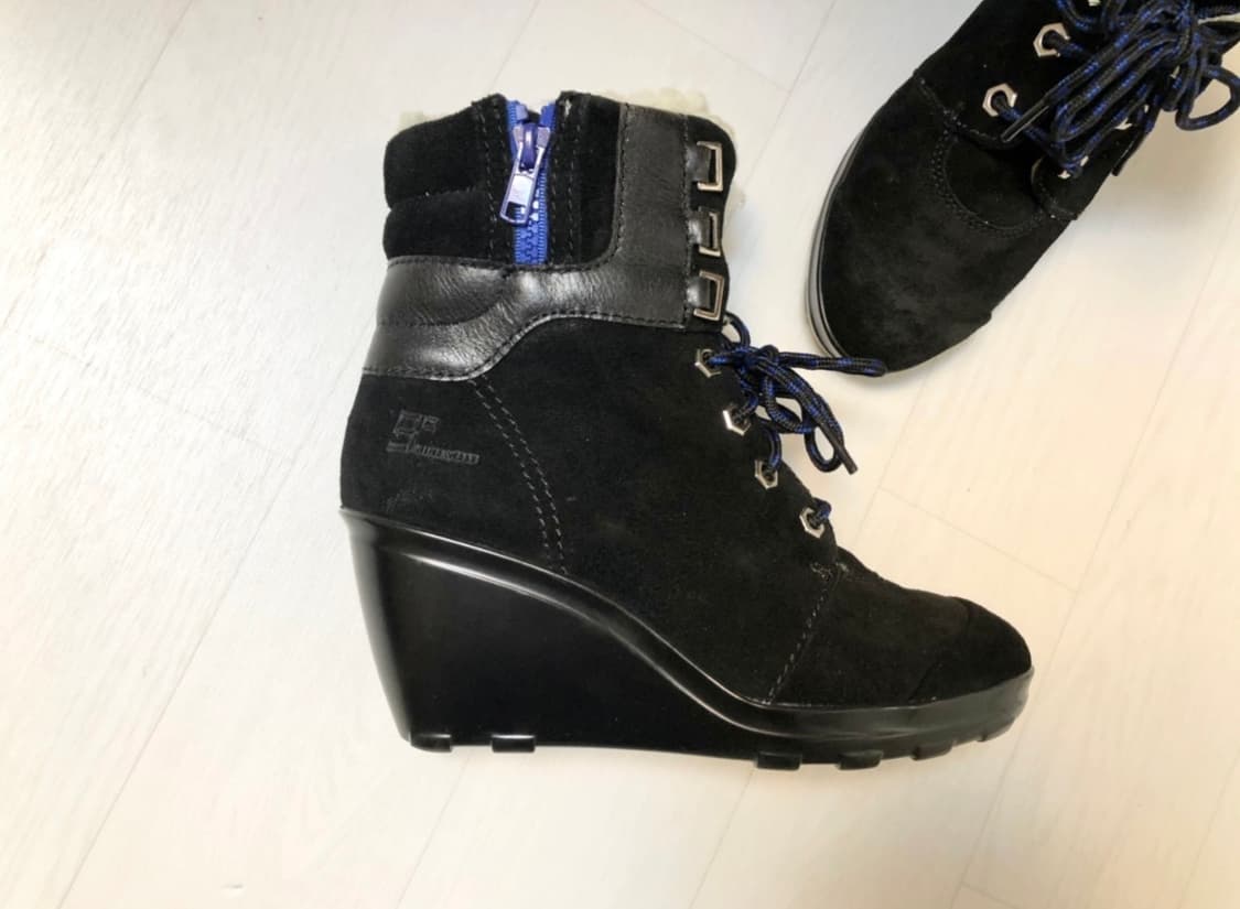 나인웨스트ㅡ천연가죽 웨지힐 부츠 230/양털/새수준 상품이미지3