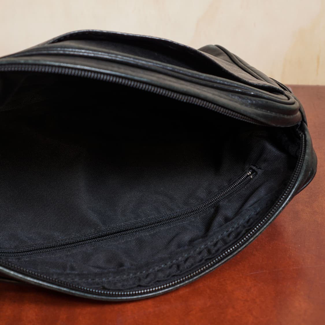 이세이미야케 빈티지 레더 파우치 백 상품이미지7