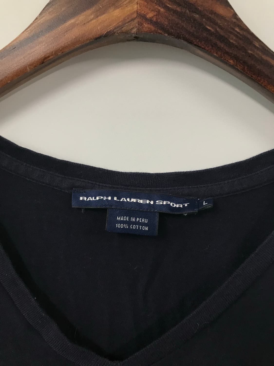 폴로 랄프로렌 자수로고 네이비 브이넥 반팔 티셔츠 상품이미지4