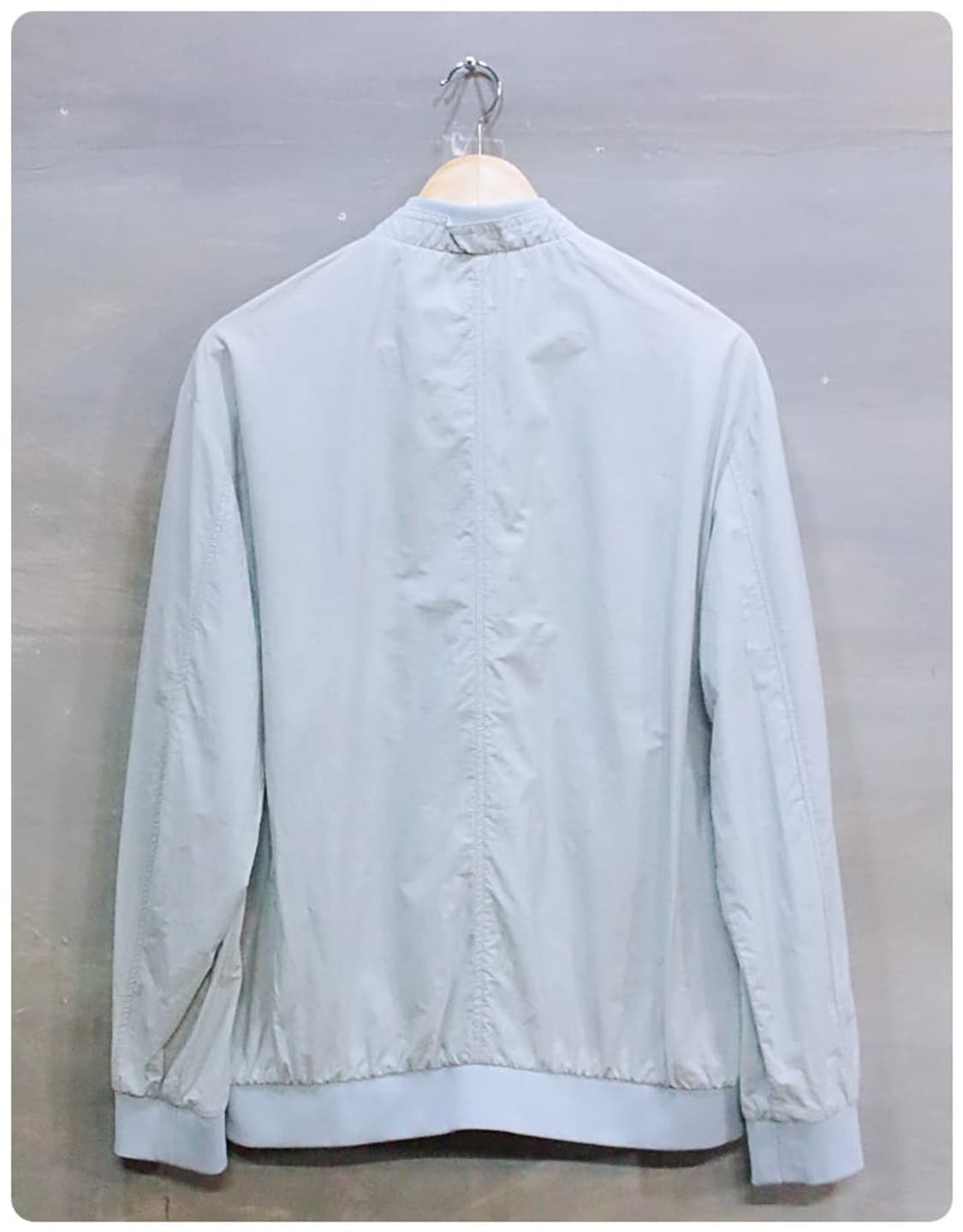 [L] 게스 경량 바람막이 봄버 자켓 상품이미지3