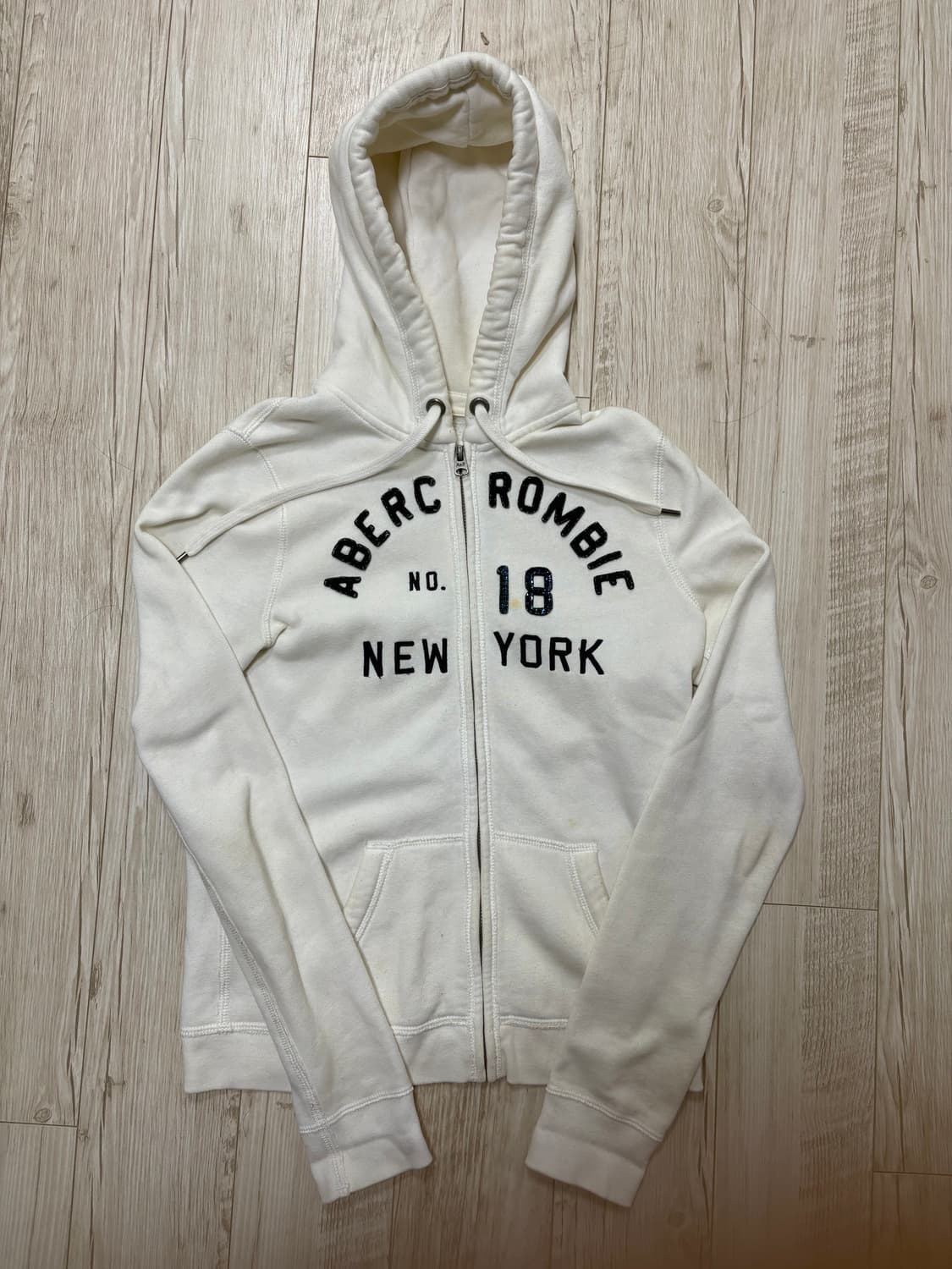아베크롬비 딱붙핏 후드집업 화이트 s 상품이미지1