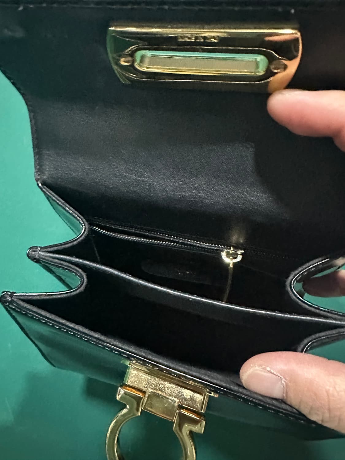 페레가모 탑핸들 켈리백  상품이미지9