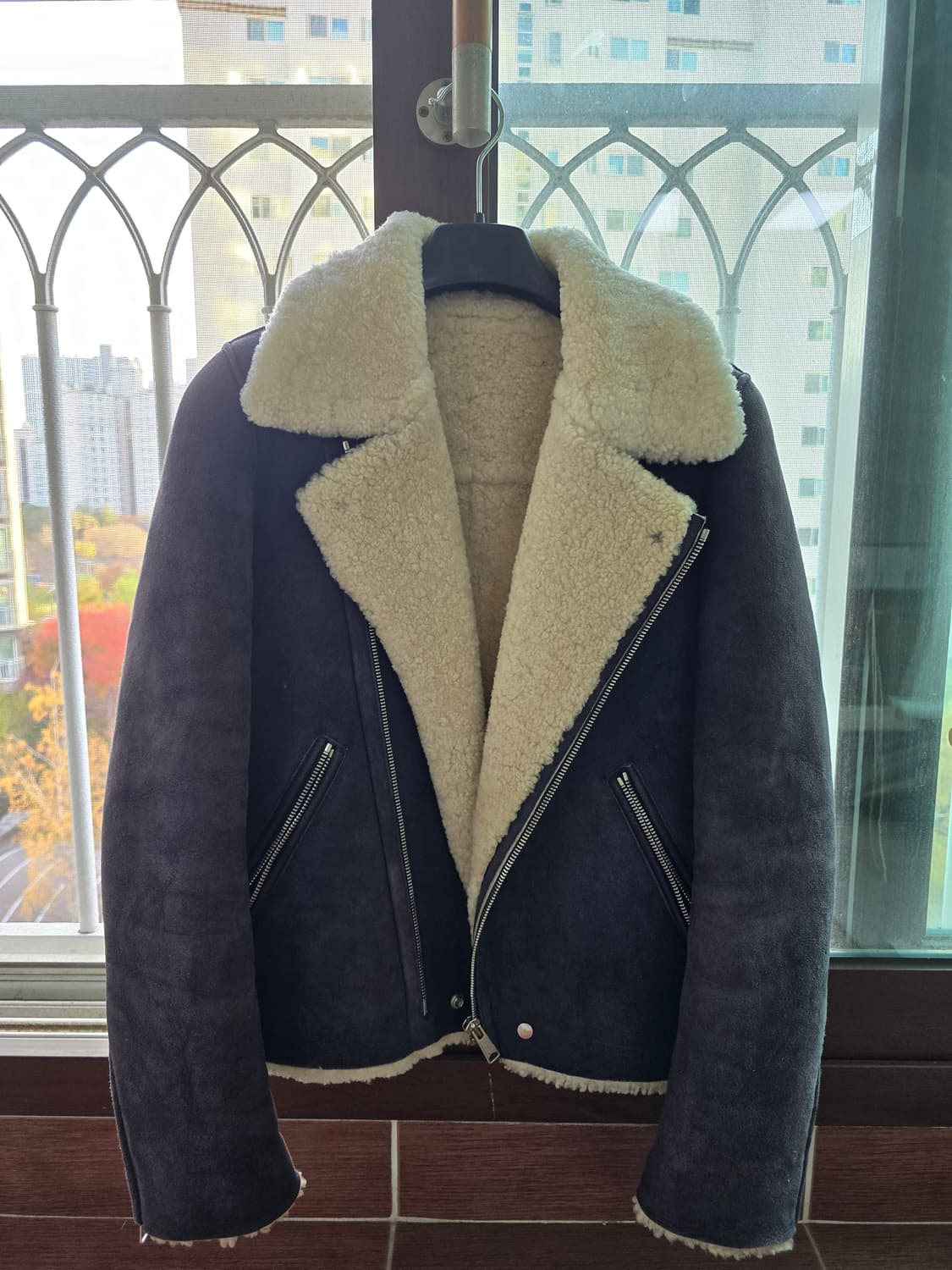 산드로 무스탕 상품이미지1