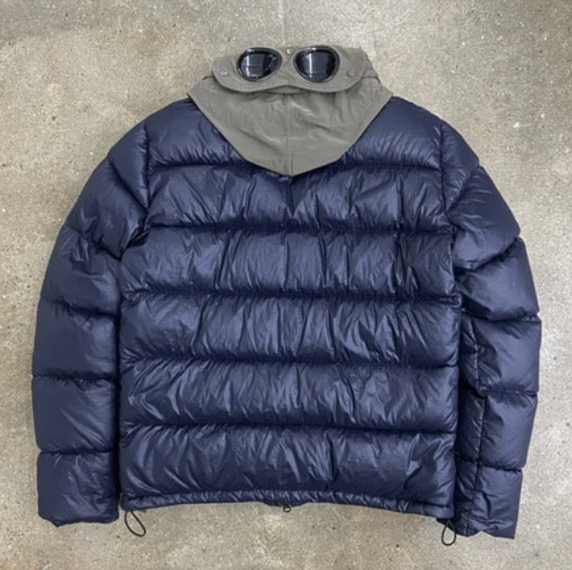 CP컴퍼니 수류탄 포켓 고글 패딩 상품이미지2