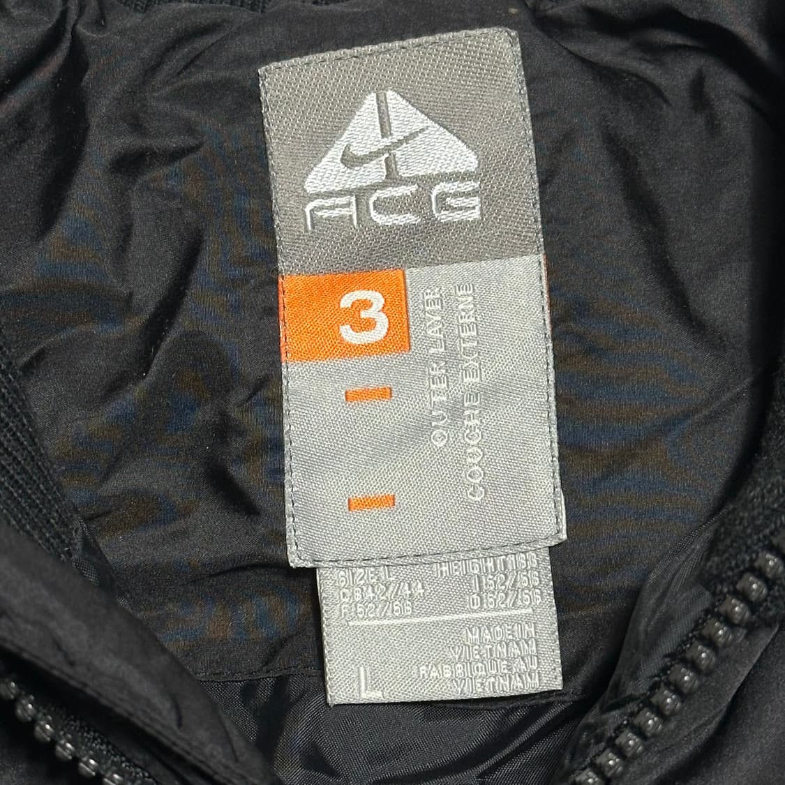 L 나이키 acg 00s 블랙 푸퍼 패딩 상품이미지4