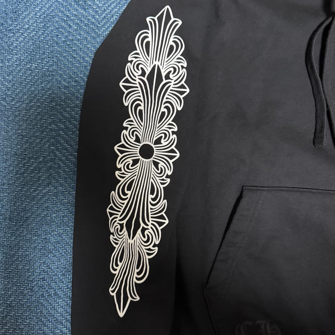 [L]크롬하츠 홀스슈 플로랄 후드 블랙 상품이미지4