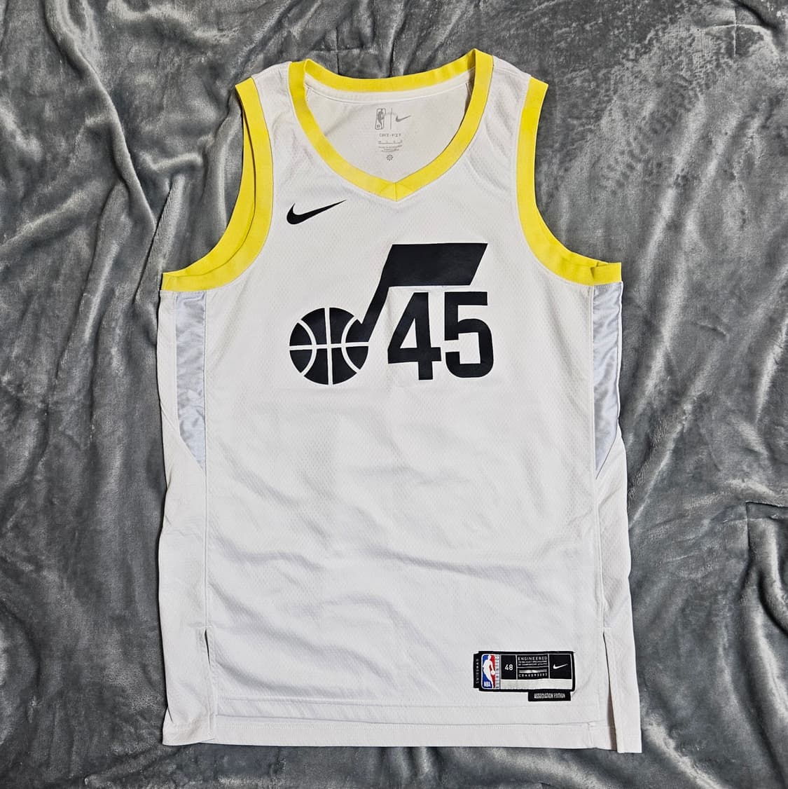 [Good](L) 2022-23 유타재즈 홈 유니폼 (도노반 미첼 마킹) 상품이미지1