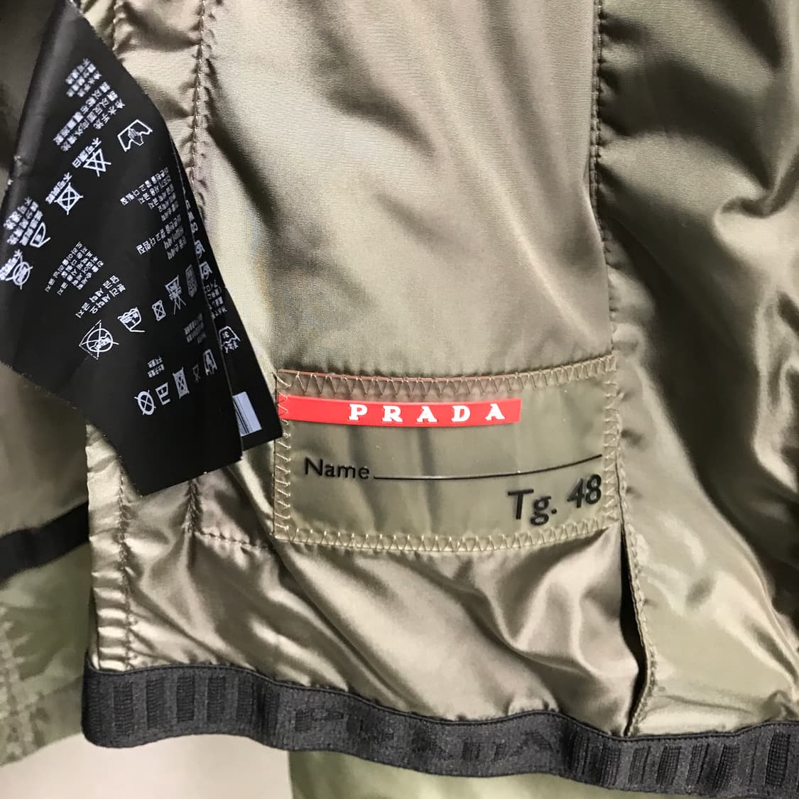 프라다 스포츠 바람막이 자켓 카키 48 상품이미지7