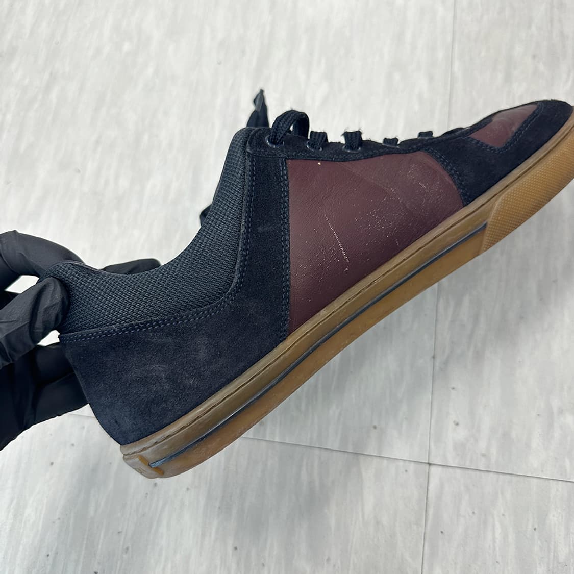 루이비통 LV 스웨이드 스니커즈 단화 운동화 사용가 있음 남성 260mm 상품이미지4