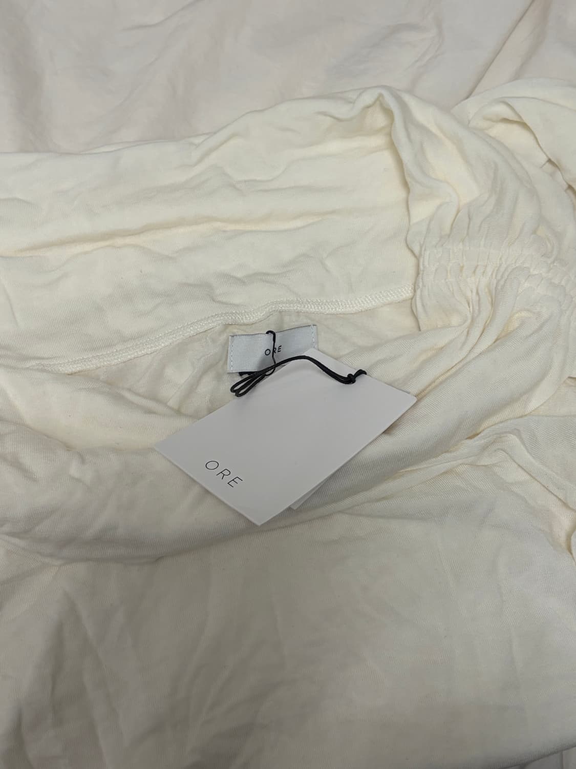 ORE 오어 셔링 오프숄더 에크루 상품이미지5