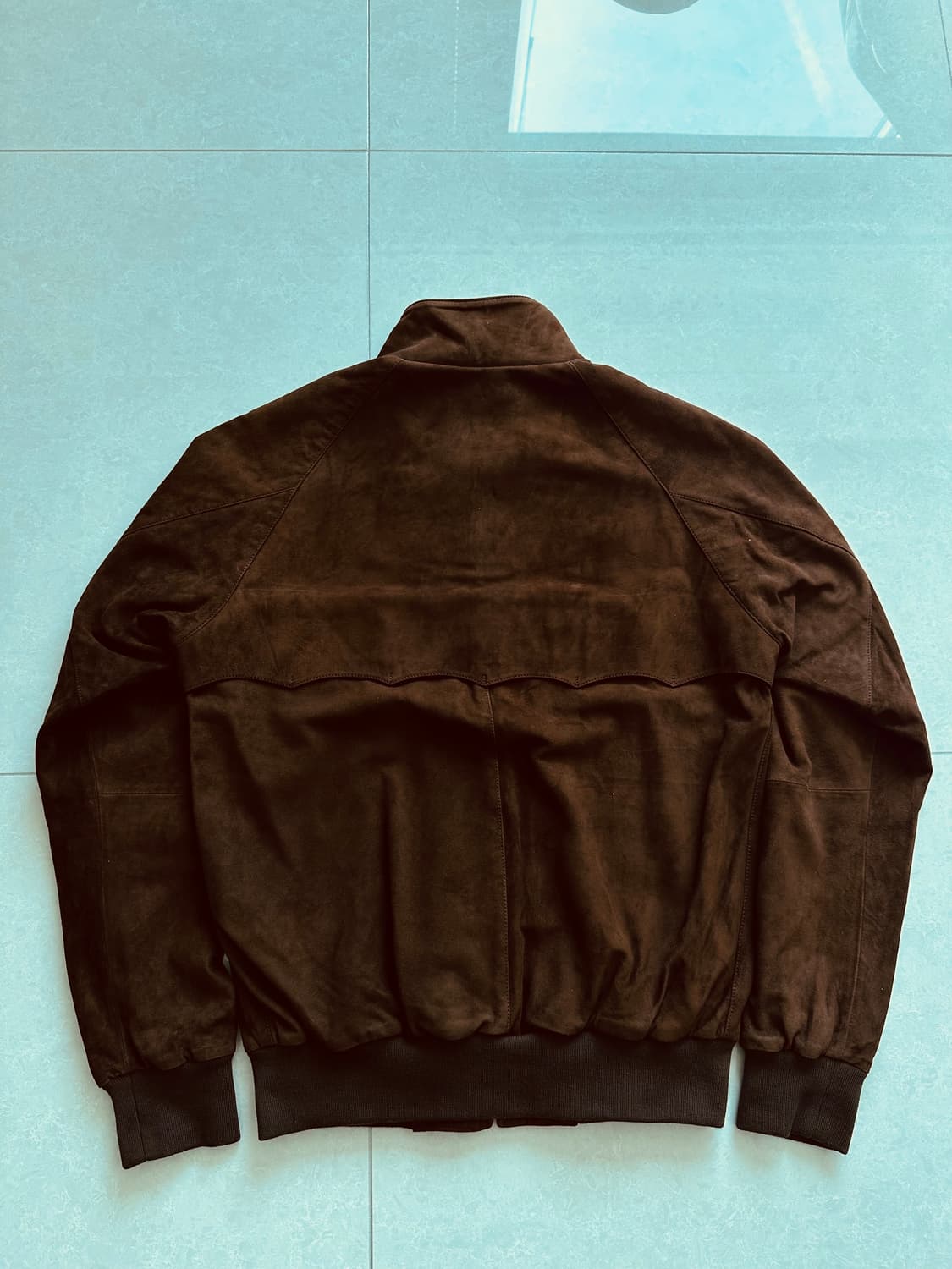 바라쿠타 스웨이드 초콜렛 38 팝니다.   상품이미지3