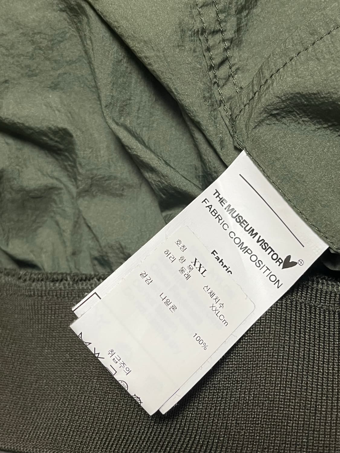 더뮤지엄비지터 윈드브레이커 카키 2XL 상품이미지4