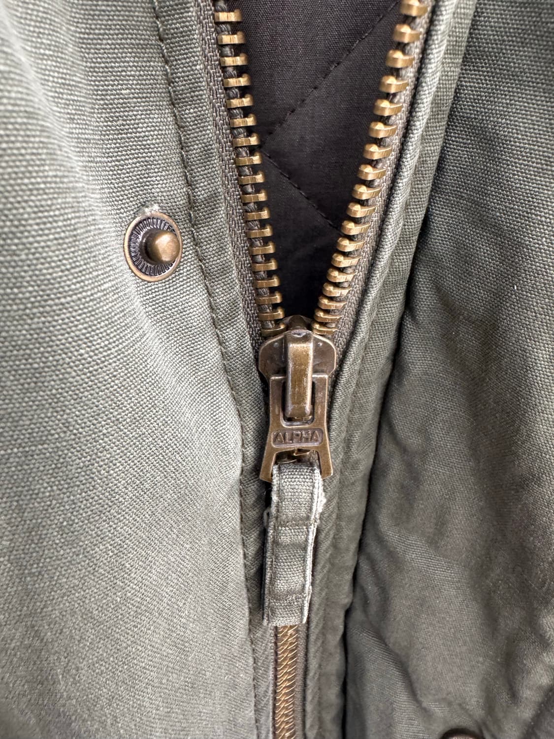 알파인더스트리 A1 봄버 자켓 항공점퍼 카키 M 상품이미지5