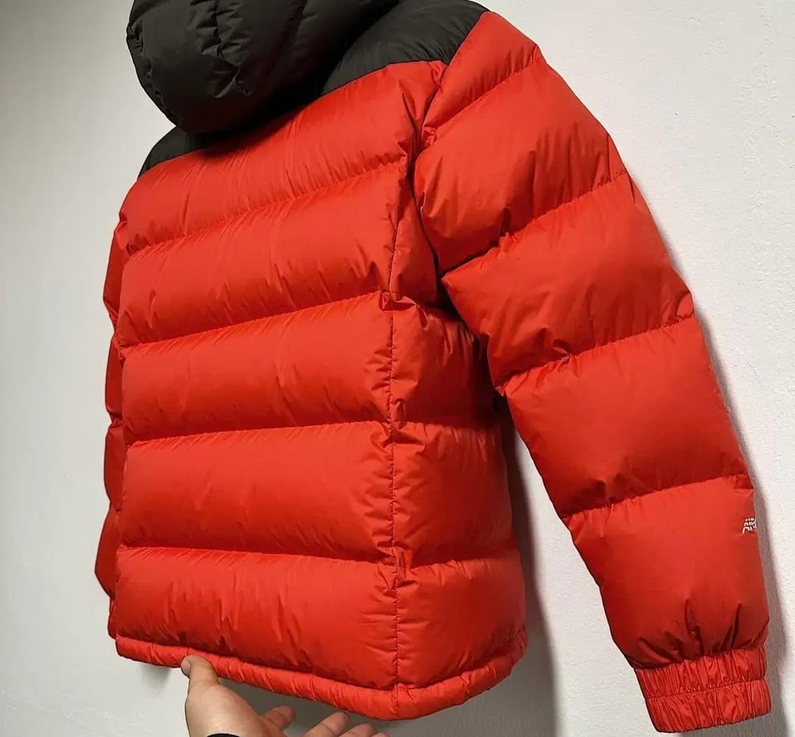 L (105)마운틴하드웨어 에어쉴드 breezy freezy 헤비다운패딩 상품이미지10