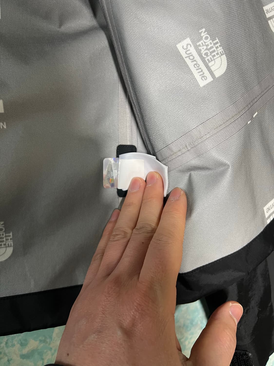 슈프림 노스페이스 서밋시리즈 테이프심 자켓 상품이미지7