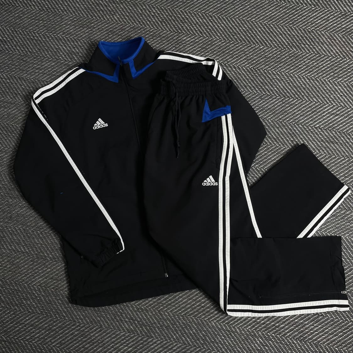 00s 아디다스 올드스쿨 배색 우븐 트랙자켓 & 트랙팬츠 세트y 3446 상품이미지1