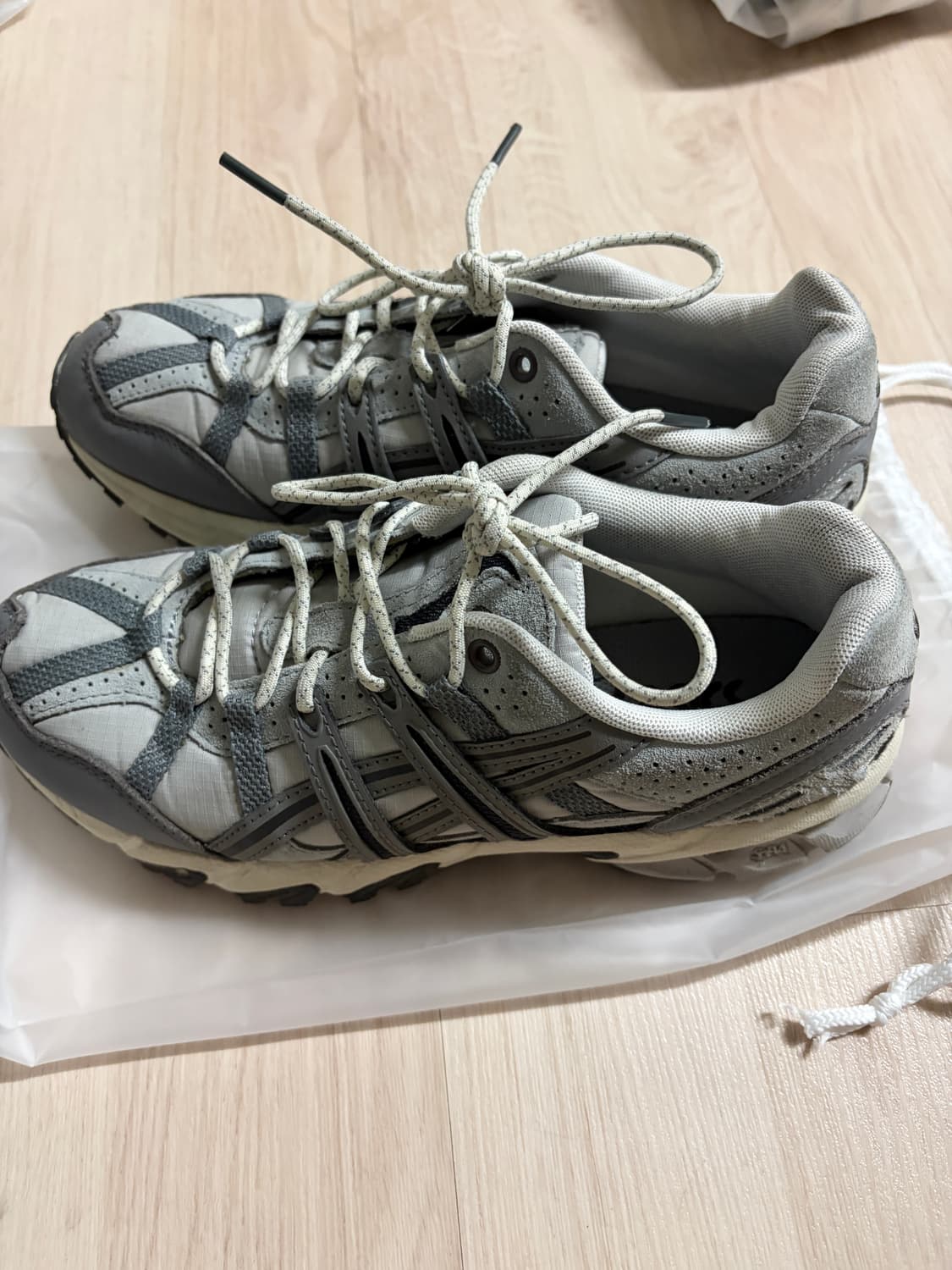 아식스 젤 소노마 15-50 오이스터 그레이 클레이 그레이 250 상품이미지4