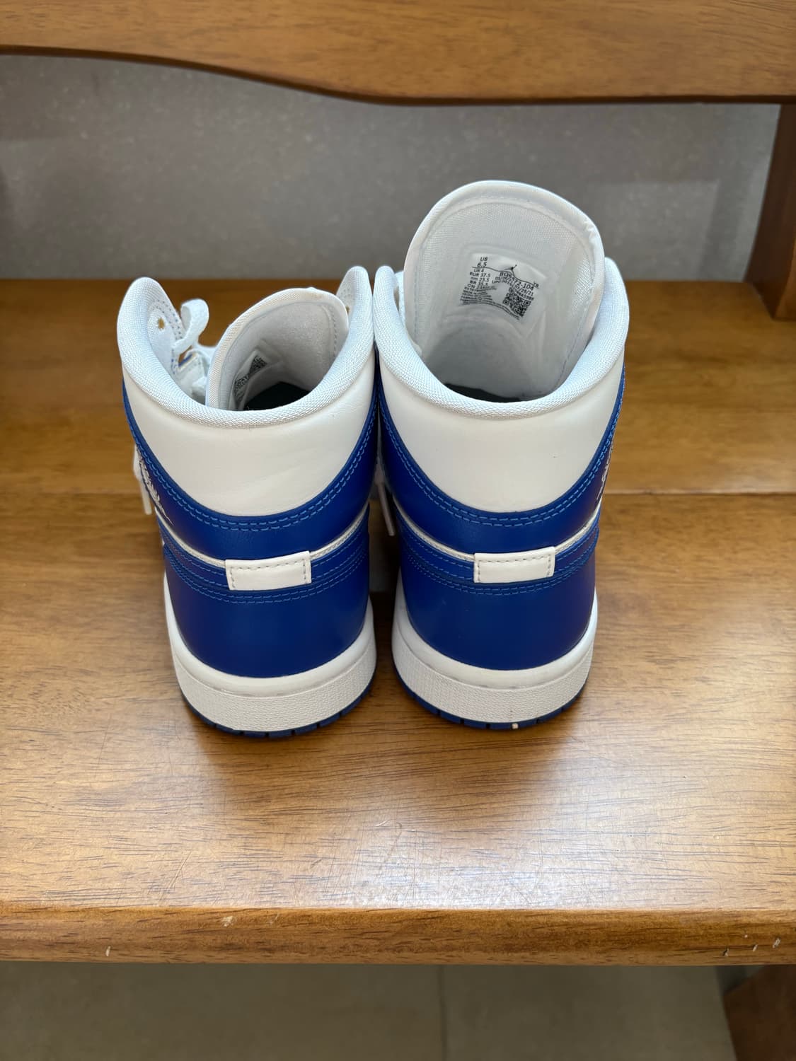 (W) 조던 1 미드 화이트 하이퍼 로얄 상품이미지3