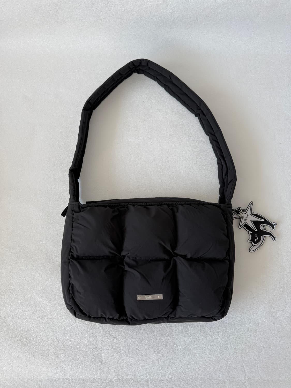 팔렛(Fallett) 다운 패딩백(키링 포함) 상품이미지1