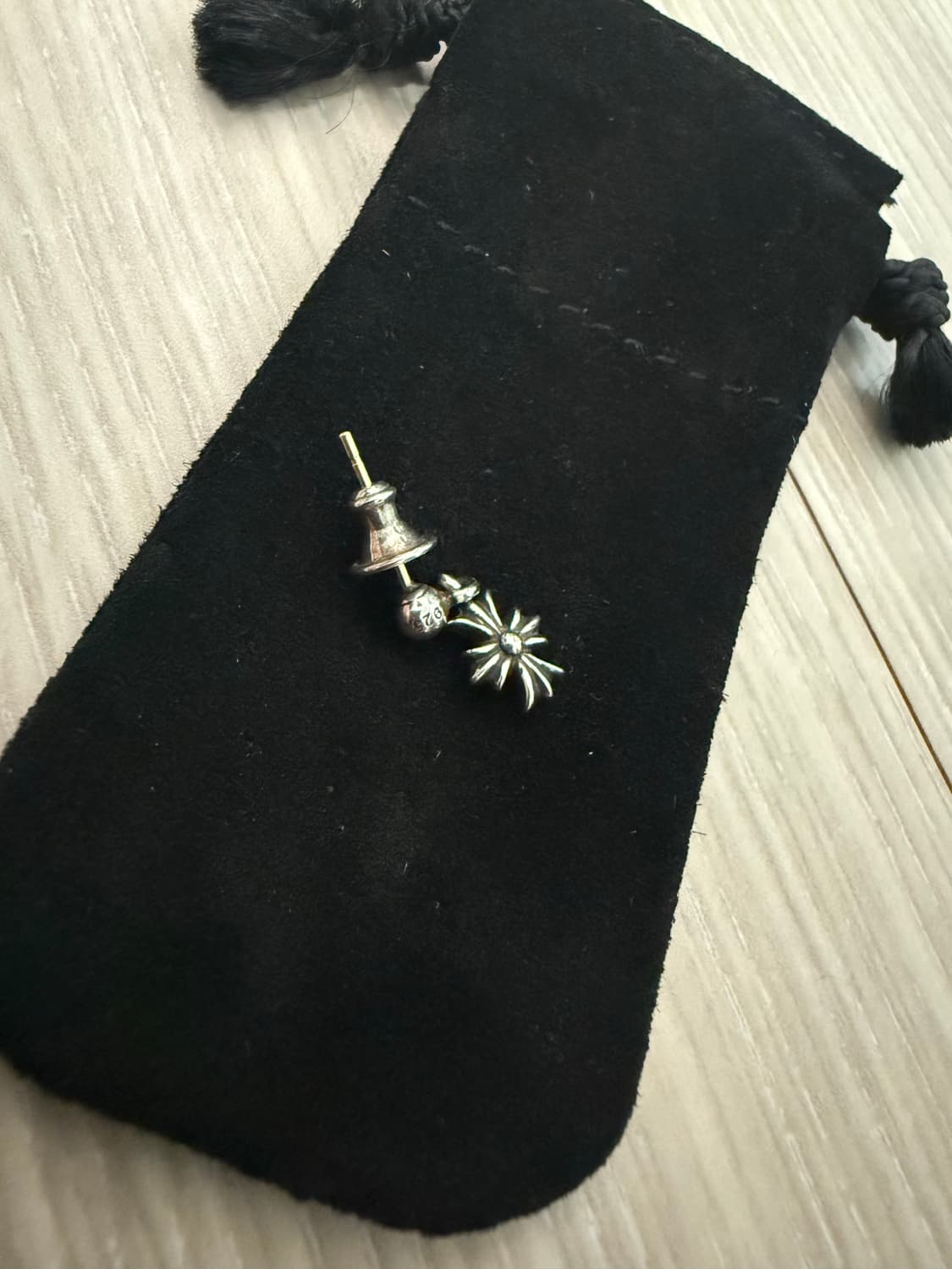 크롬하츠 타이니 이어링 귀걸이 상품이미지2