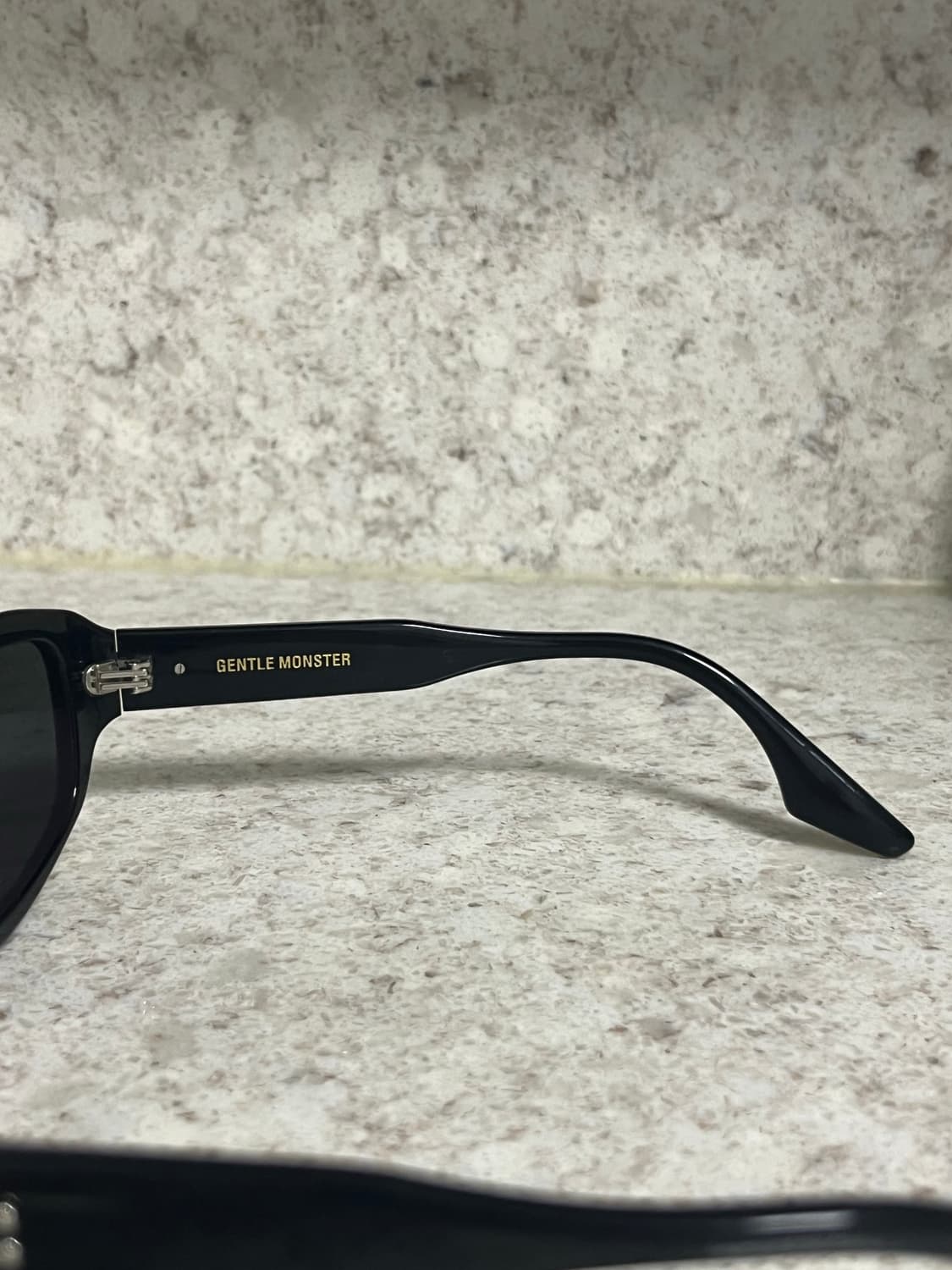 젠틀몬스터 TIDAN-01 상품이미지6