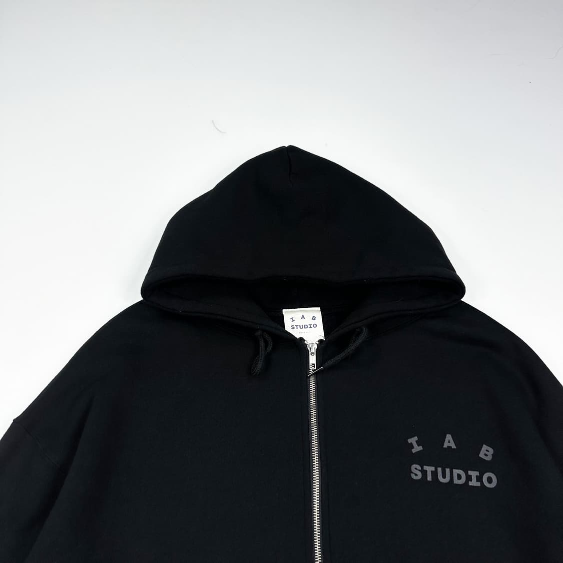 아이앱스튜디오 x JTBC 블랙 후드집업 (L) 상품이미지1