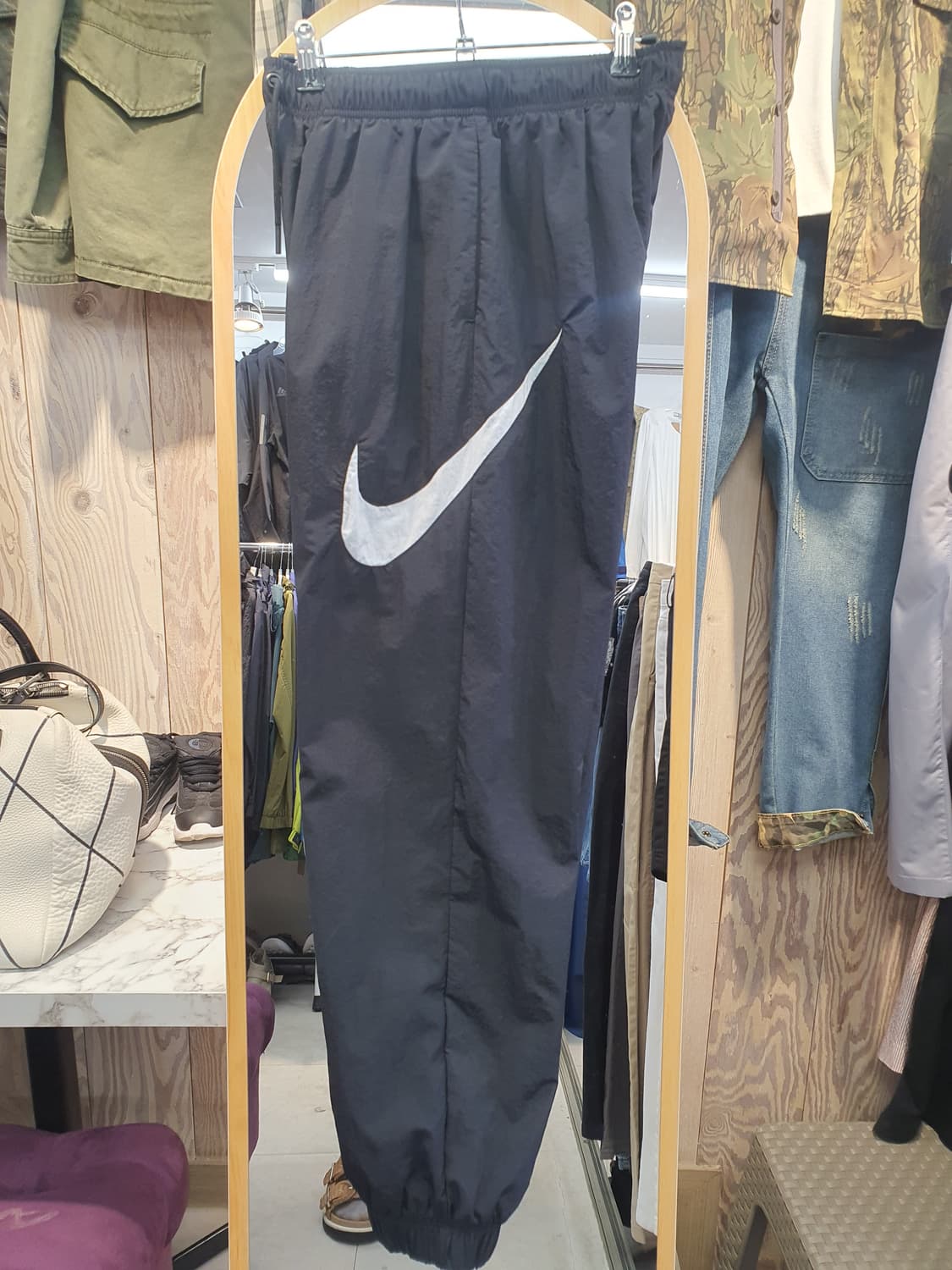 [S] 나이키 빅스우시 락업 나일론 조거 팬츠 (상태최상) 상품이미지3