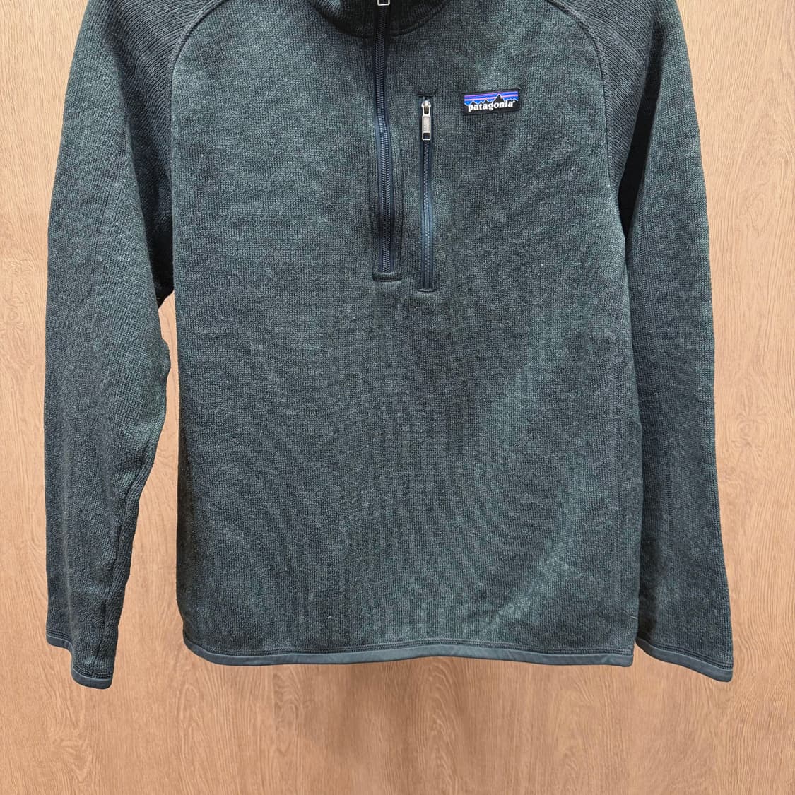 파타고니아 신칠라 플리스 하프 집업 지퍼 포켓 디테일 레귤러핏 딥그린 상품이미지5