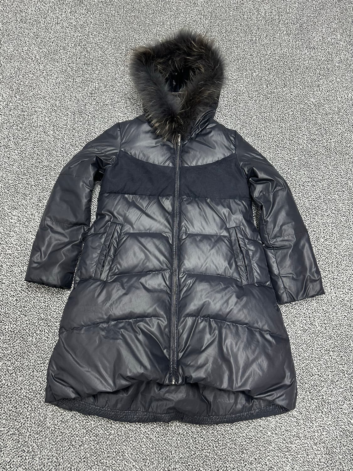 [ 발렌시아 ] 정품 / 여성90-95 / 퍼 패딩 상품이미지1