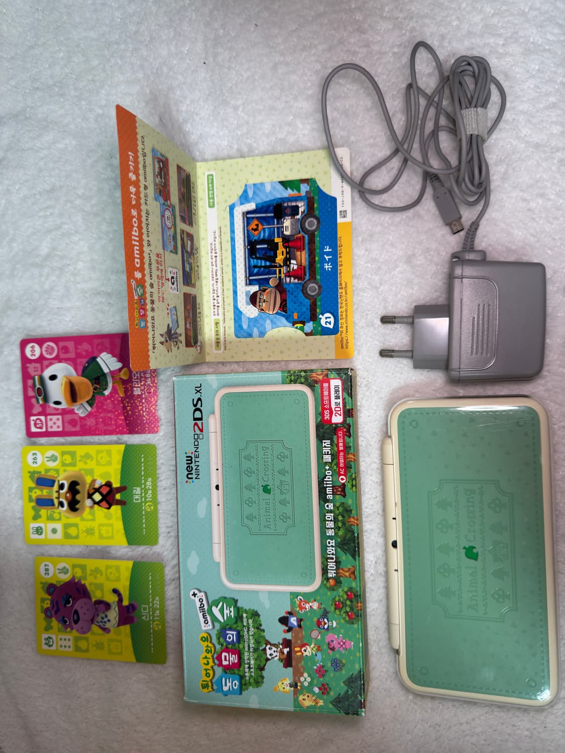 닌텐도 2ds 동물의숲 에디션 상품이미지1