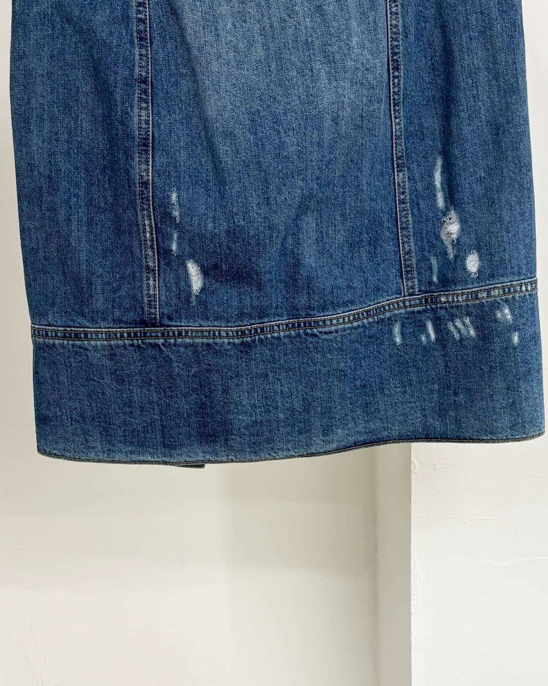 비비안 웨스트우드 앵글로매니아 립 디테일 데님 스커트 상품이미지6