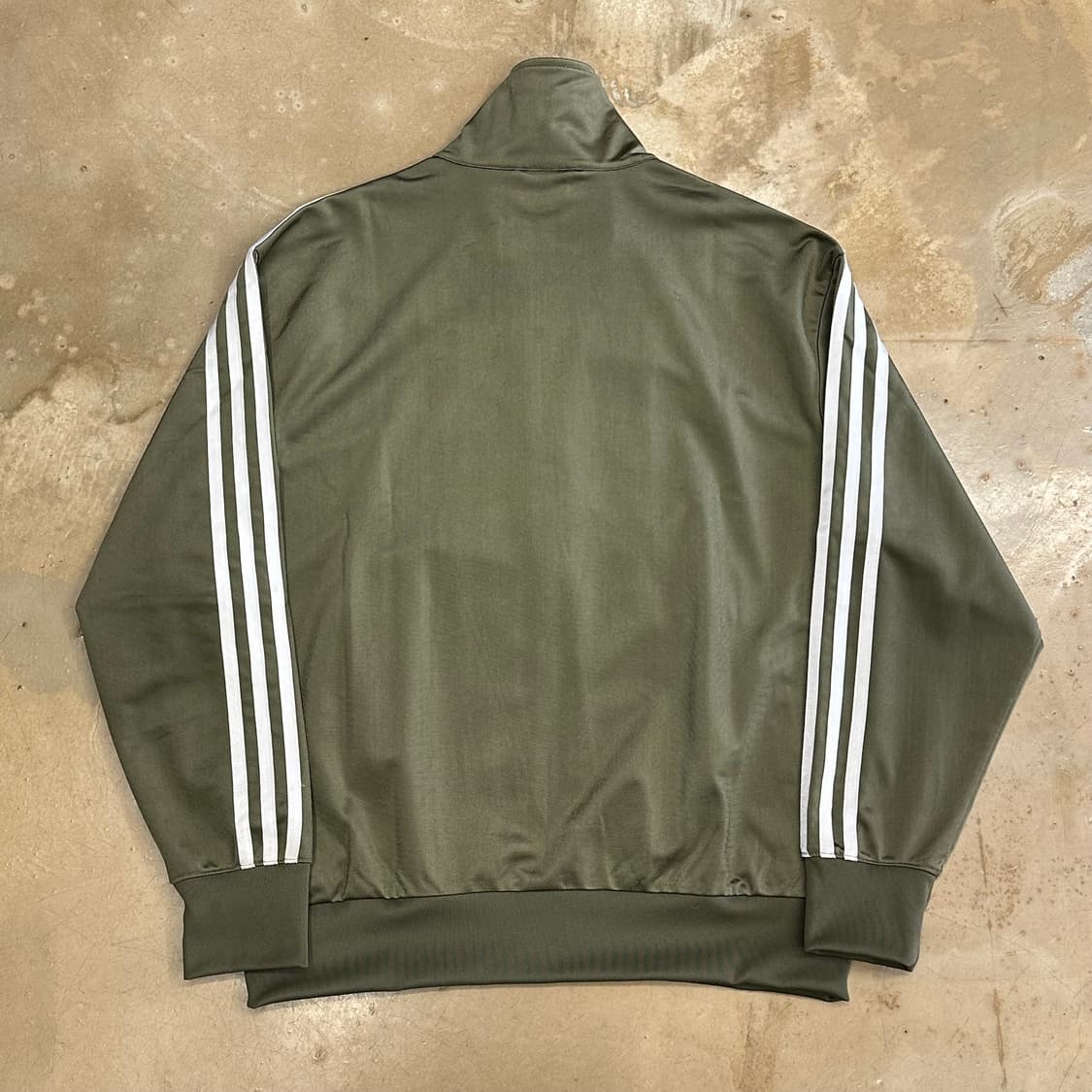 L 아디다스 파이어버드 카키 트랙탑 상품이미지3