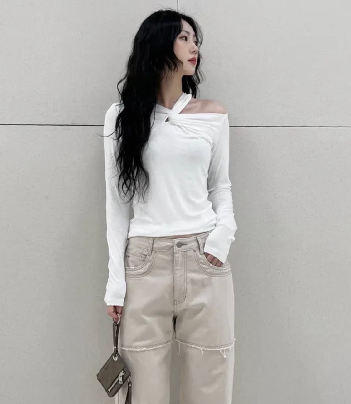 인사일런스 우먼 롱슬리브 (카리나 착용) 상품이미지5