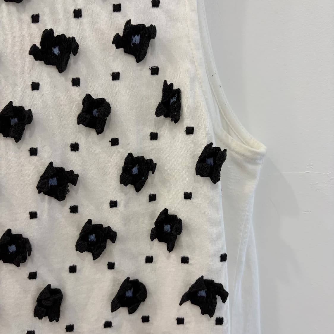 00’s prada Sleeveless top 상품이미지3