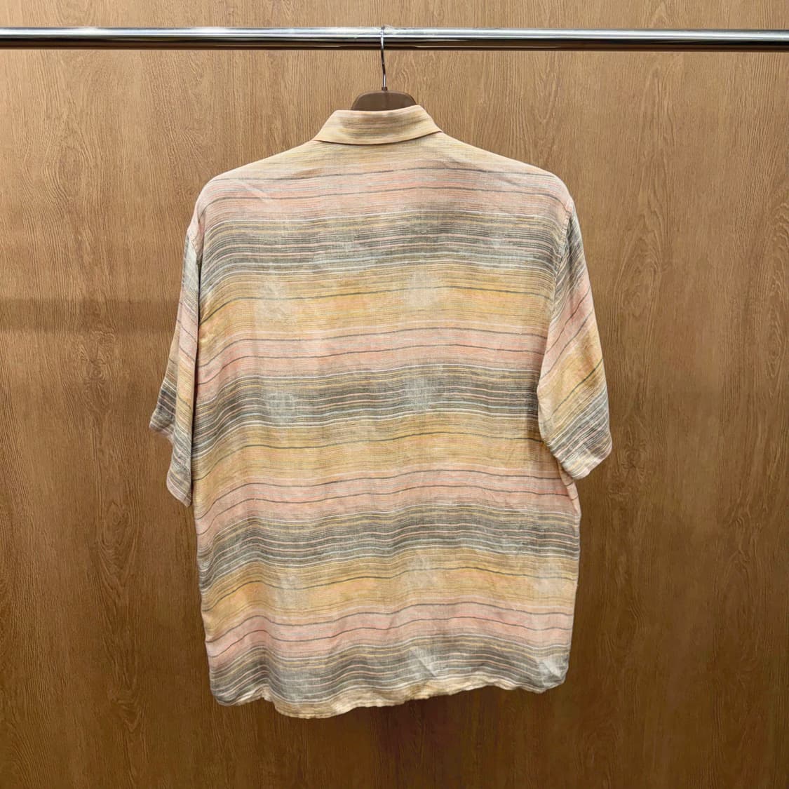 미쏘니 반팔 셔츠 스트라이프 패턴 사이드 싱글 포켓 레귤러핏 핑크 상품이미지3