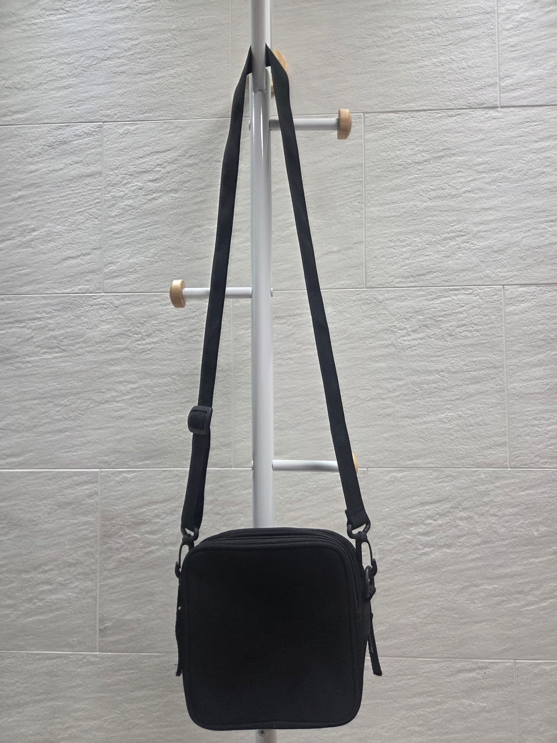 칼하트 미니 에센셜 백 상품이미지2