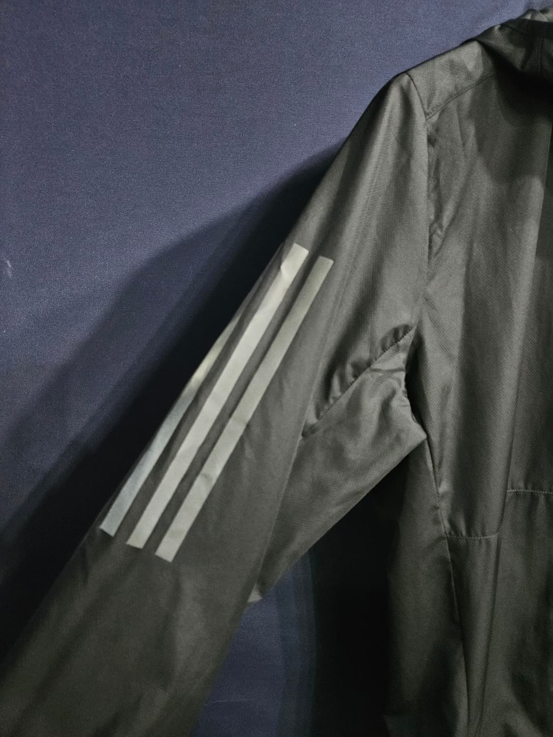 아디다스 블랙 남성 슬림핏 100 바람막이 후드집업  상품이미지6