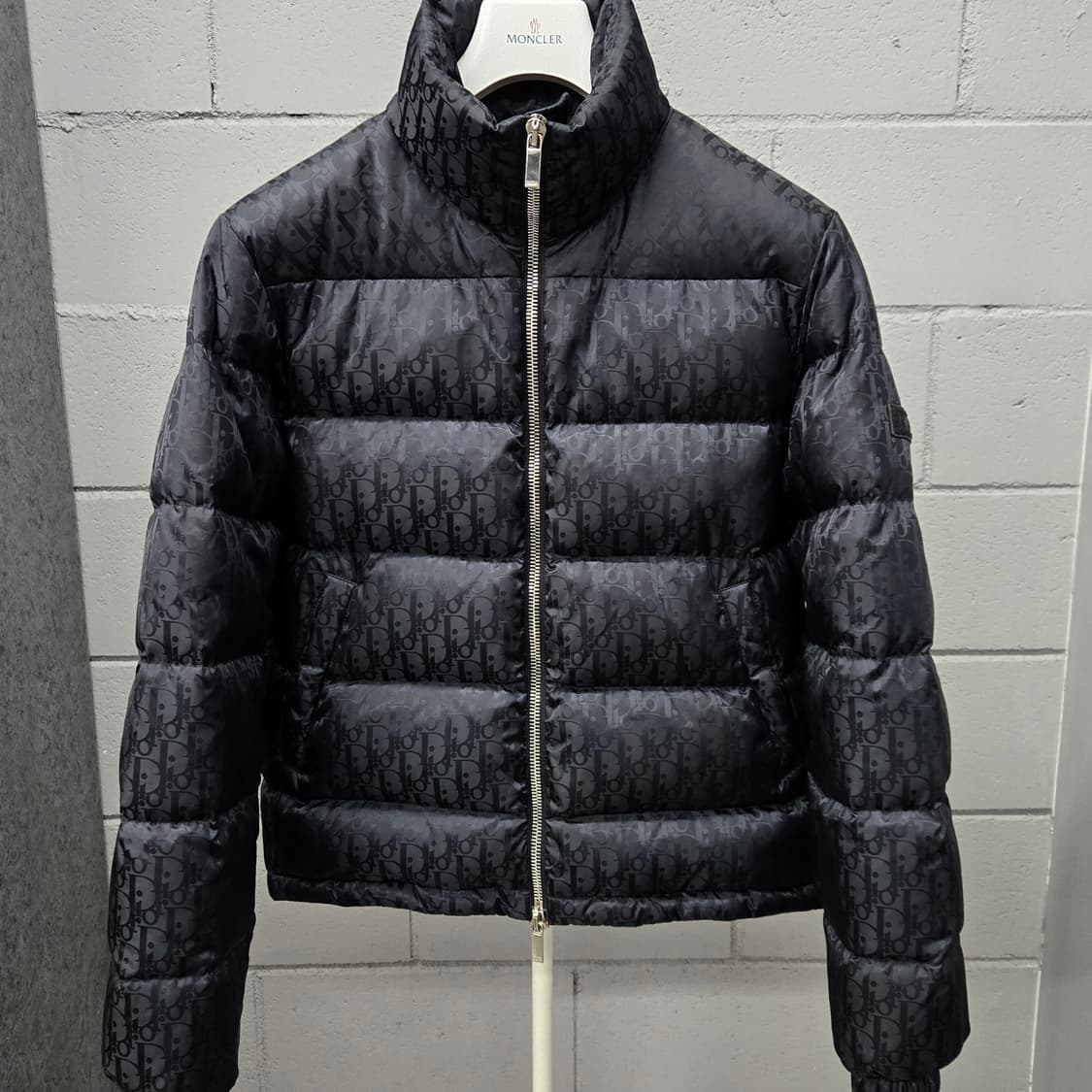 디올 오블리크 패딩 오버핏42 상품이미지2