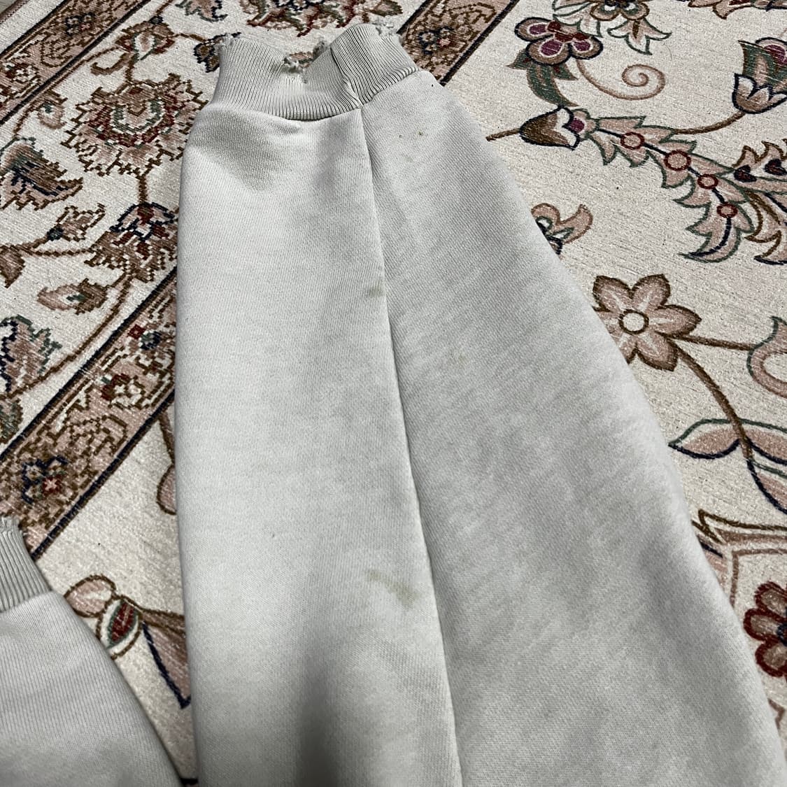 틸던 후드티 상품이미지4