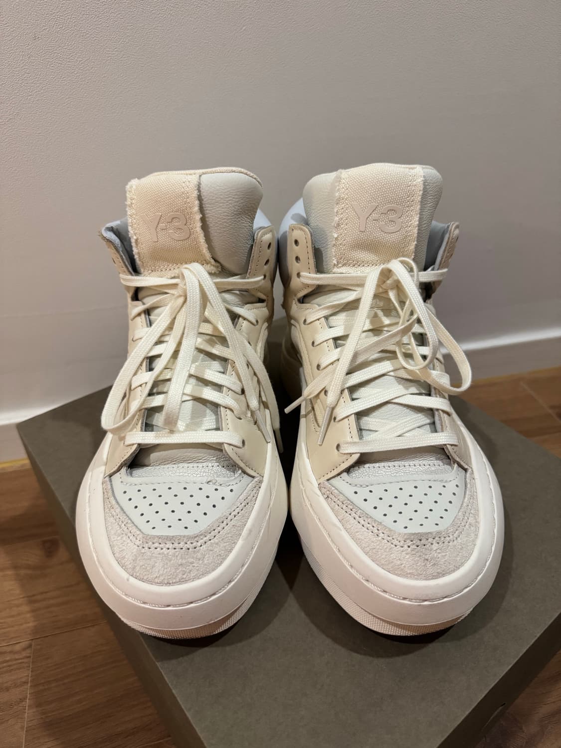 Y-3 하이탑 스니커즈 상품이미지2