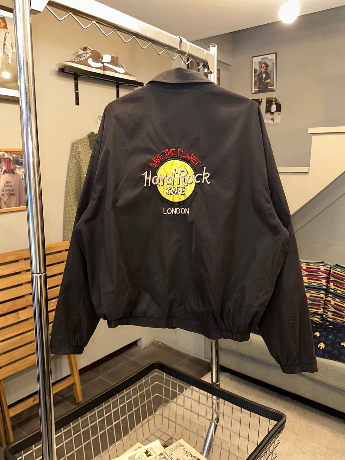 90’s Hard Rock Cafe London logo bomber 상품이미지8