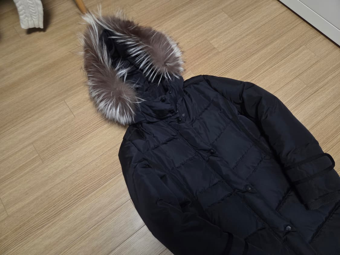 빈폴 레이디 레빗 폭스퍼 구스다운 롱 패딩 점퍼  상품이미지2