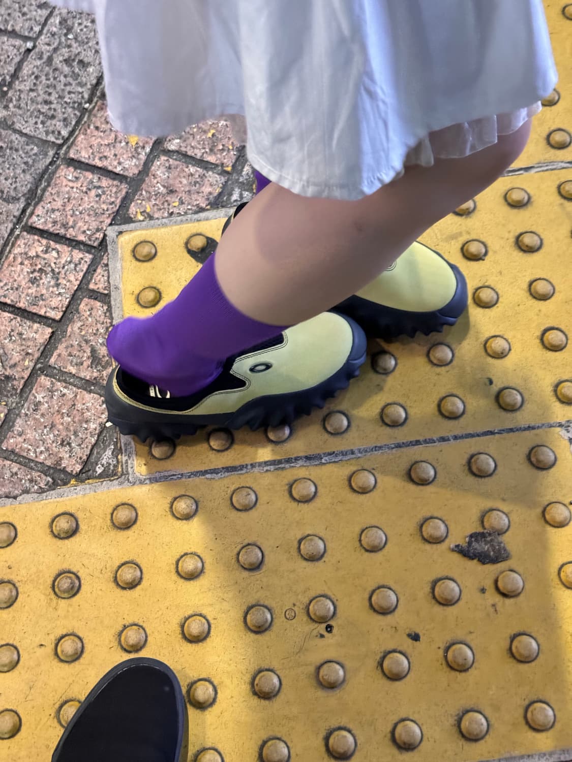 오클리 팩토리팀 뮬 라임 230 상품이미지5