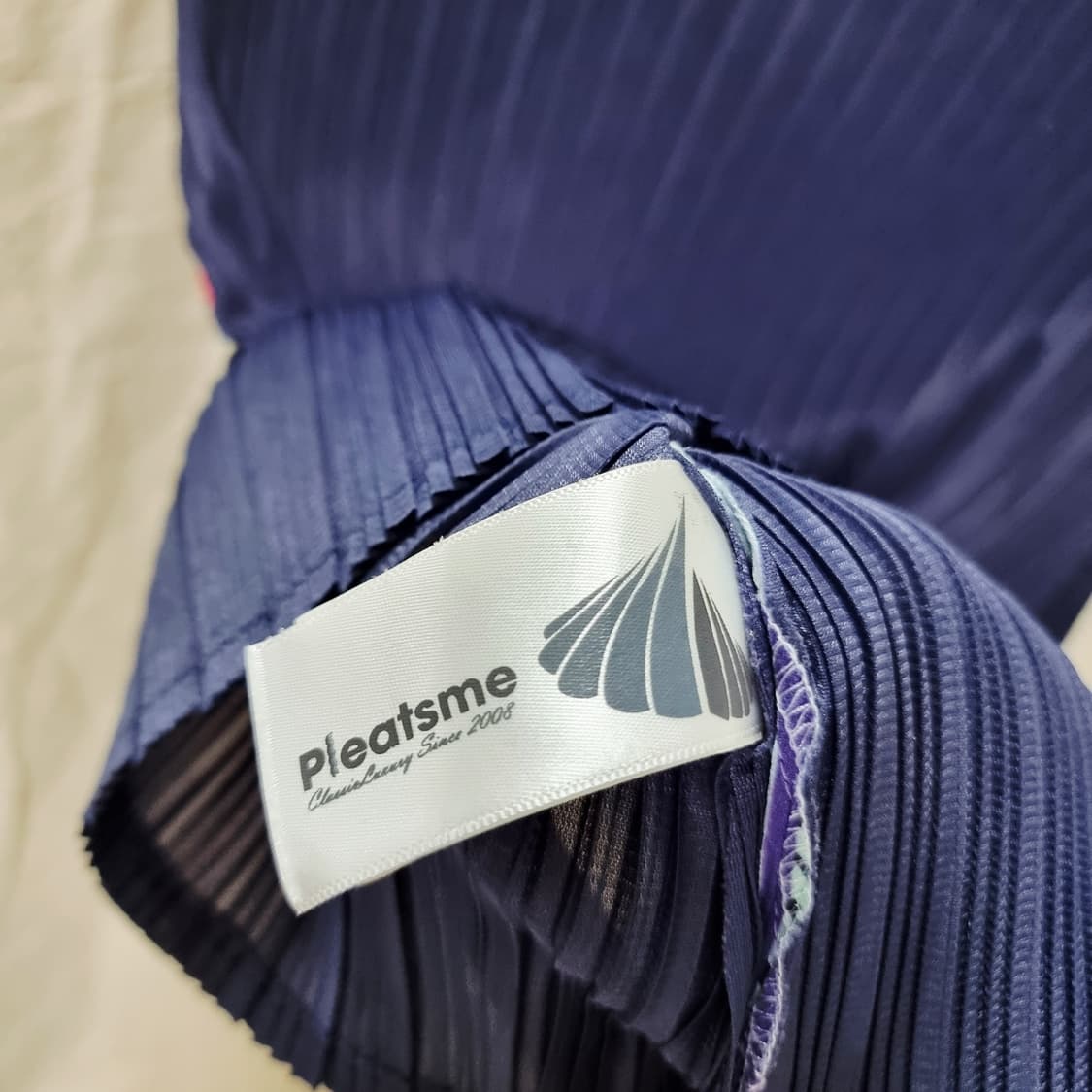 플리츠미 언발란스 슬리브리스 블라우스 /상태최상 상품이미지3