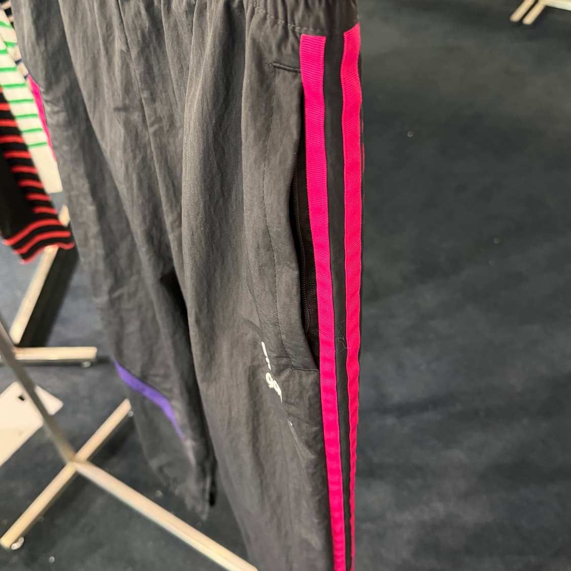 [L] 아디다스 우븐 조거팬츠 상품이미지4