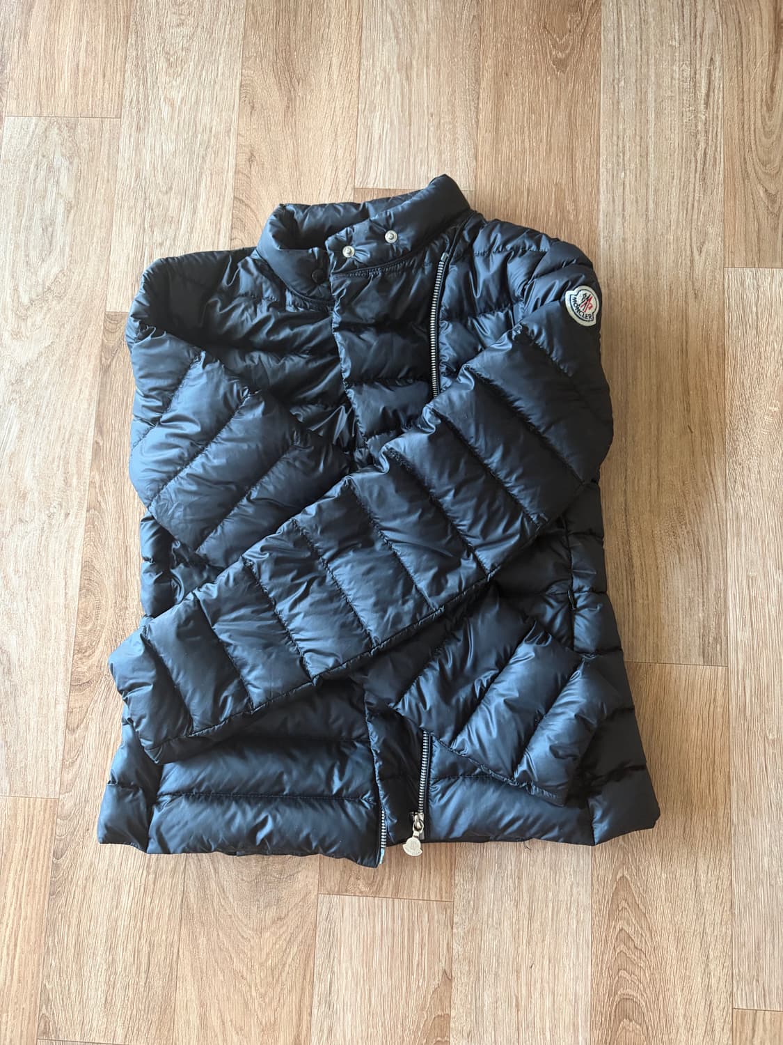 몽클레어 다운 경량패딩 상품이미지1