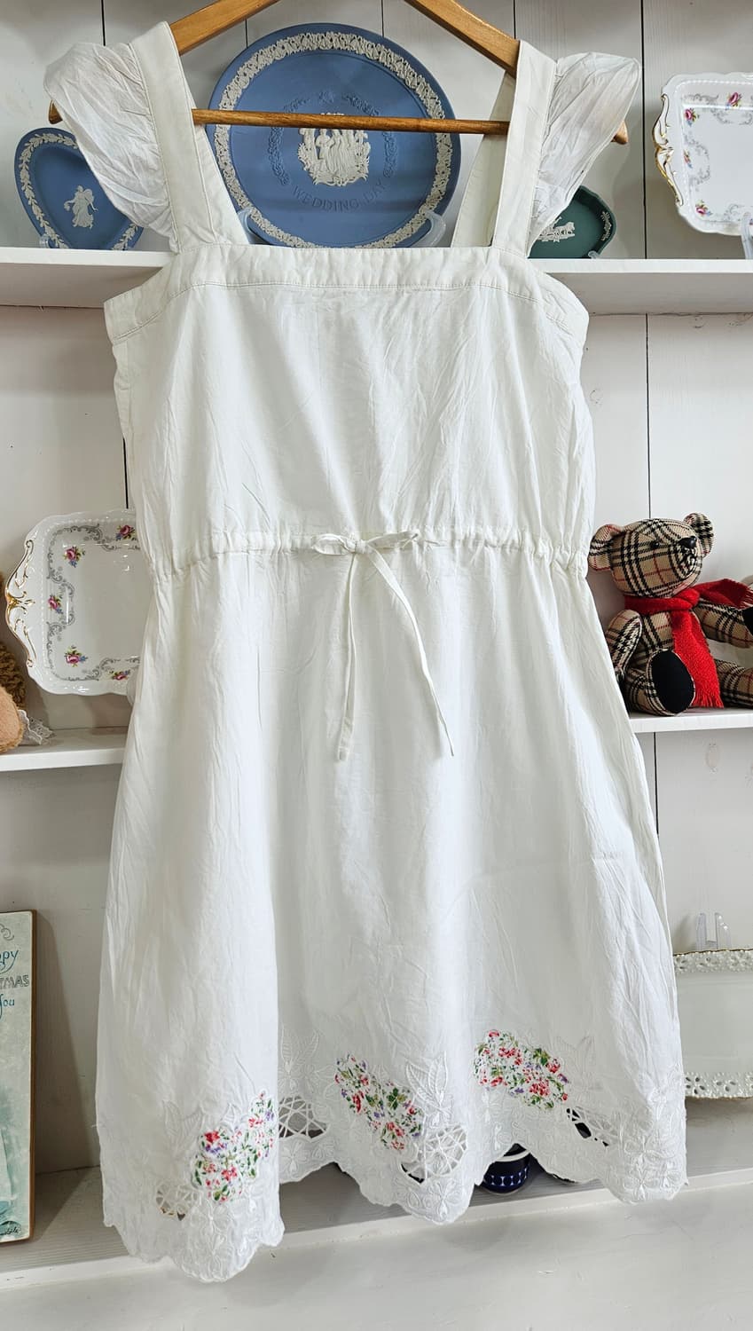 플라워 자수 화이트 원피스 상품이미지2
